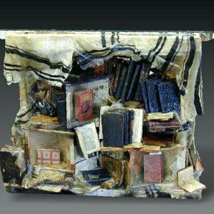 Pardes Foundation - Buenos Aires
Sacred books, resin, polyester
59.05 x 46.8 x 27.56 inches
2000