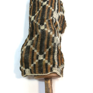 Woven from chaguar by the wichi mothers, chaguar-nylon-printed cloth-wood, 91,8x32,3x6 inches, 2014